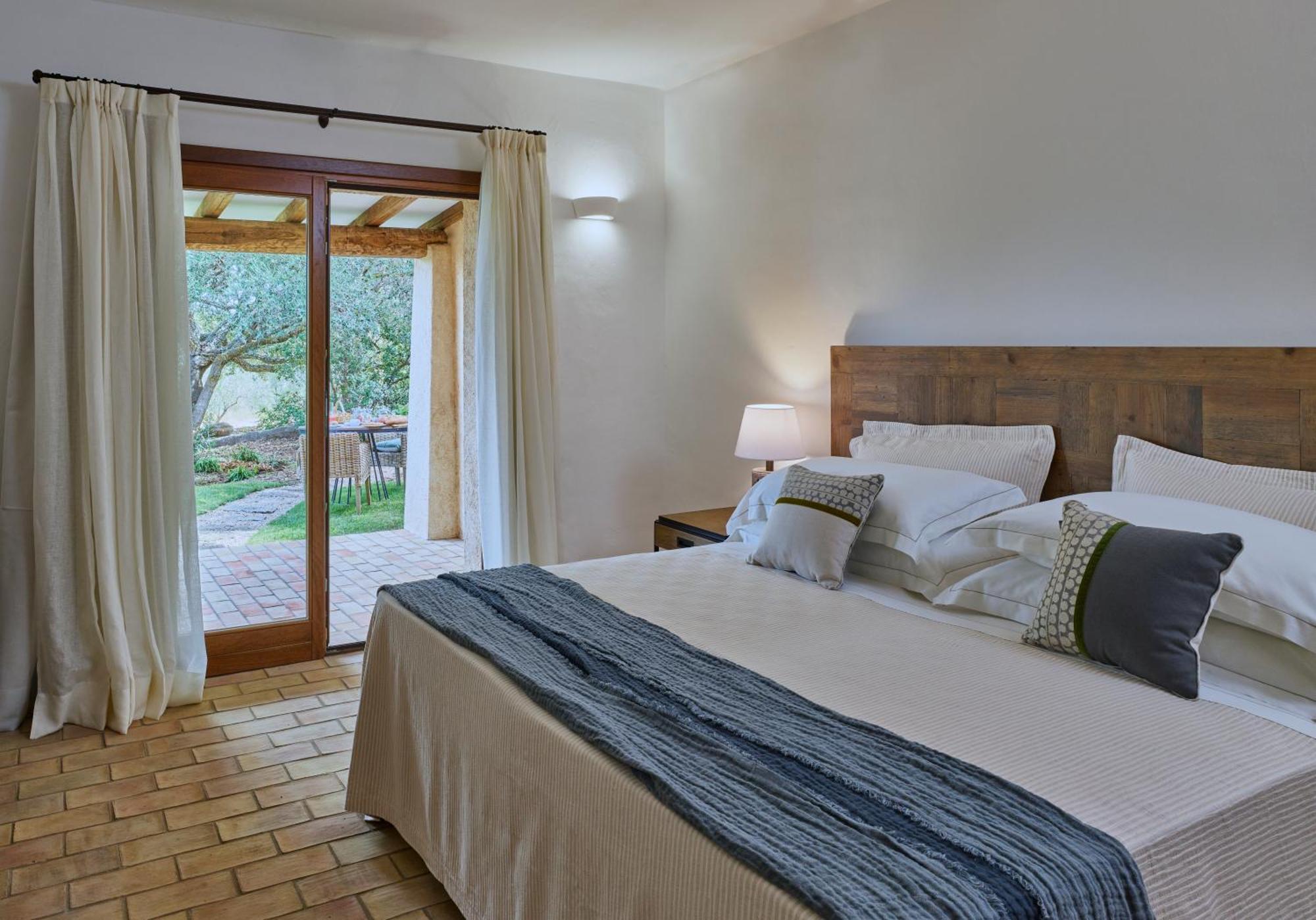 Cascioni Eco Retreat Hotel Arzachena Ngoại thất bức ảnh